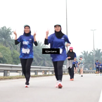 Runner Photo 7415231