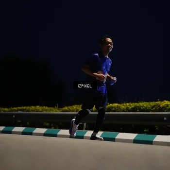 Runner Photo 7415234