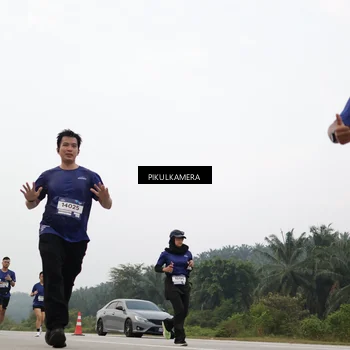 Runner Photo 7415250