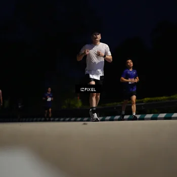 Runner Photo 7415254