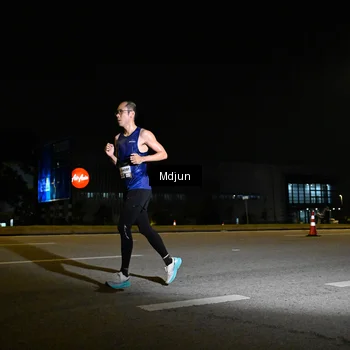 Runner Photo 7415259