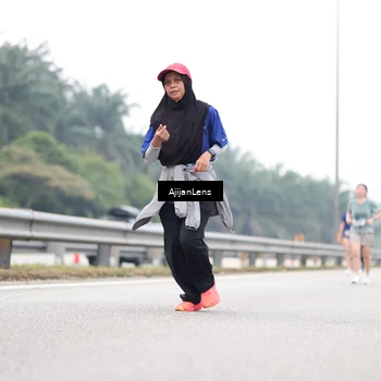 Runner Photo 7415264
