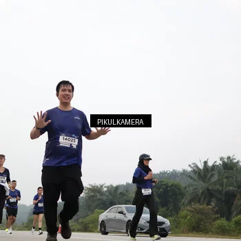 Runner Photo 7415274