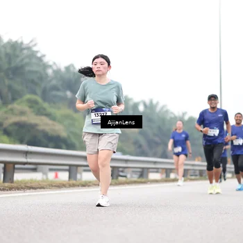 Runner Photo 7415275