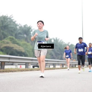Runner Photo 7415276