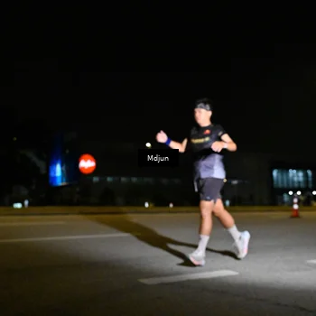 Runner Photo 7415279