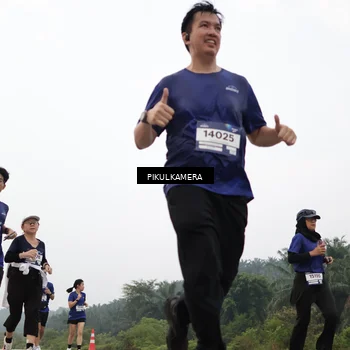 Runner Photo 7415303