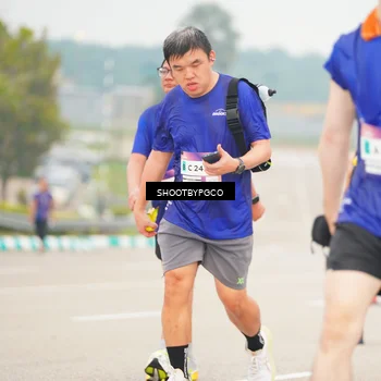 Runner Photo 7415306