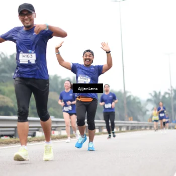 Runner Photo 7415308