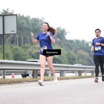 Runner Photo 7415327