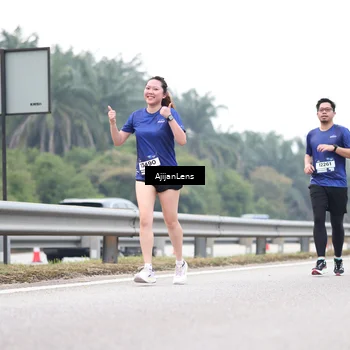 Runner Photo 7415328