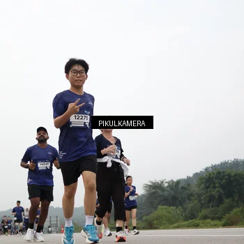 Runner Photo 7415329