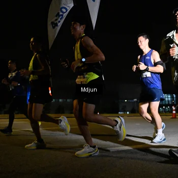 Runner Photo 7415341