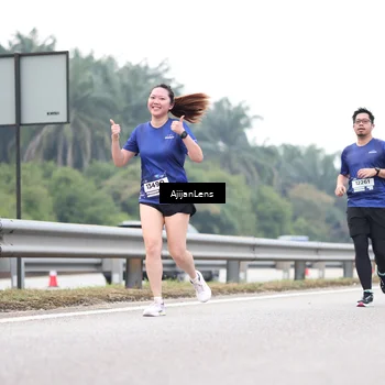 Runner Photo 7415353