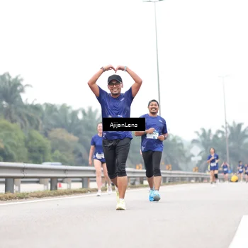 Runner Photo 7415362