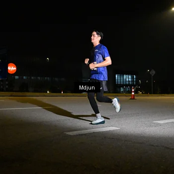 Runner Photo 7415391