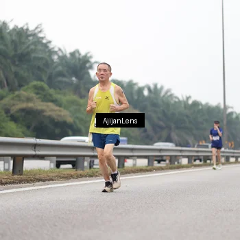 Runner Photo 7415396