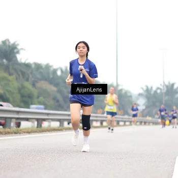 Runner Photo 7415404