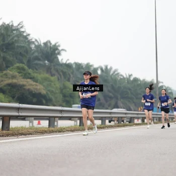 Runner Photo 7415428