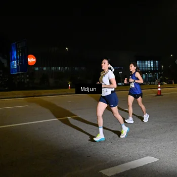 Runner Photo 7415436