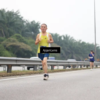 Runner Photo 7415441