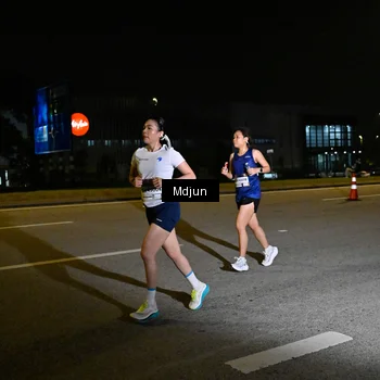 Runner Photo 7415449