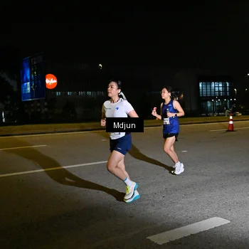 Runner Photo 7415450