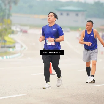 Runner Photo 7415452