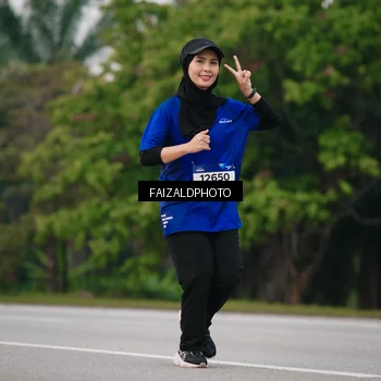 Runner Photo 7415457