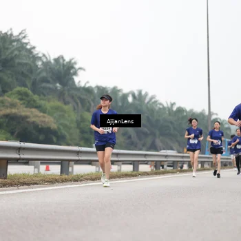 Runner Photo 7415465