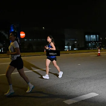 Runner Photo 7415467