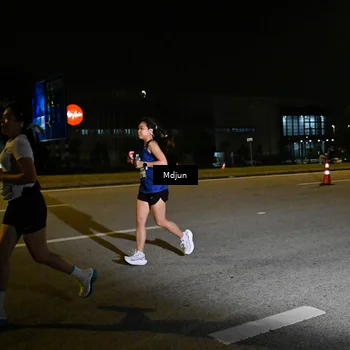 Runner Photo 7415469