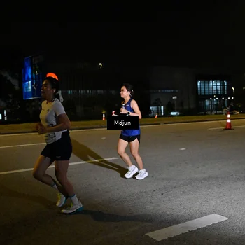 Runner Photo 7415470