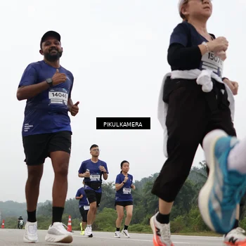Runner Photo 7415479