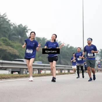 Runner Photo 7415493