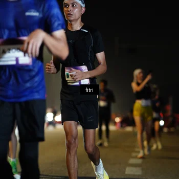 Runner Photo 7415494
