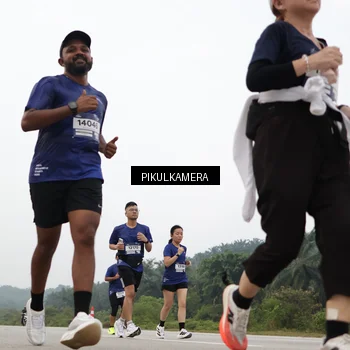 Runner Photo 7415502