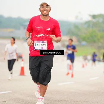 Runner Photo 7415512