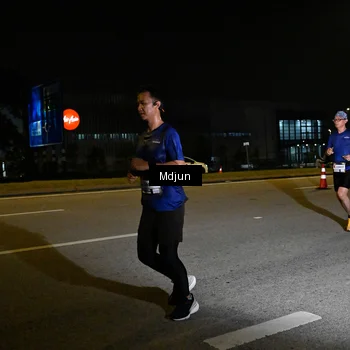Runner Photo 7415517