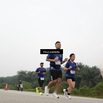 Runner Photo 7415519