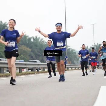 Runner Photo 7415526