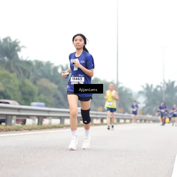 Runner Photo 7415533