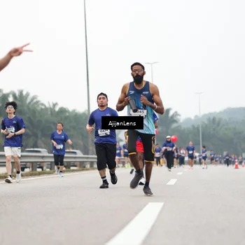 Runner Photo 7415544