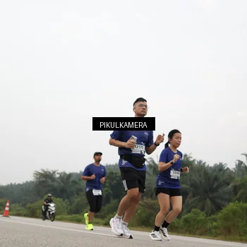 Runner Photo 7415545