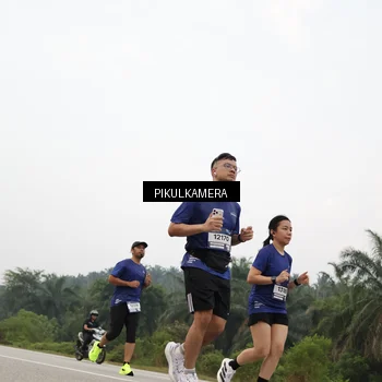 Runner Photo 7415546
