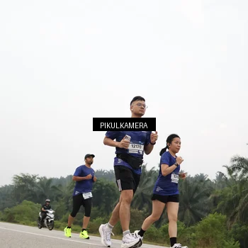 Runner Photo 7415547