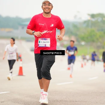 Runner Photo 7415554