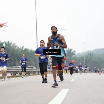 Runner Photo 7415559