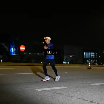 Runner Photo 7415566