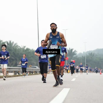 Runner Photo 7415572